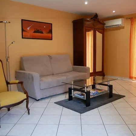 Seignemartin Bed & Breakfast